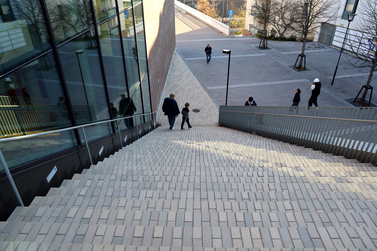 Vuosaari Gymnasium