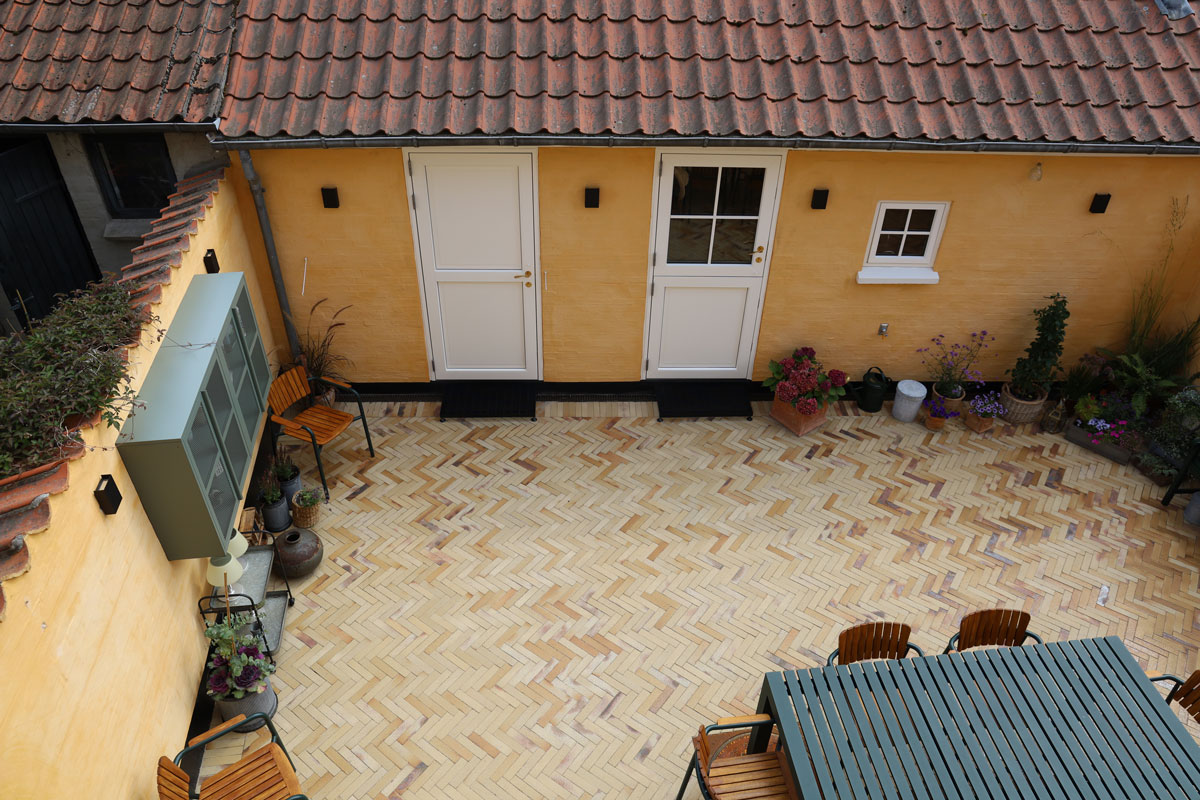 Privat projekt, indergård